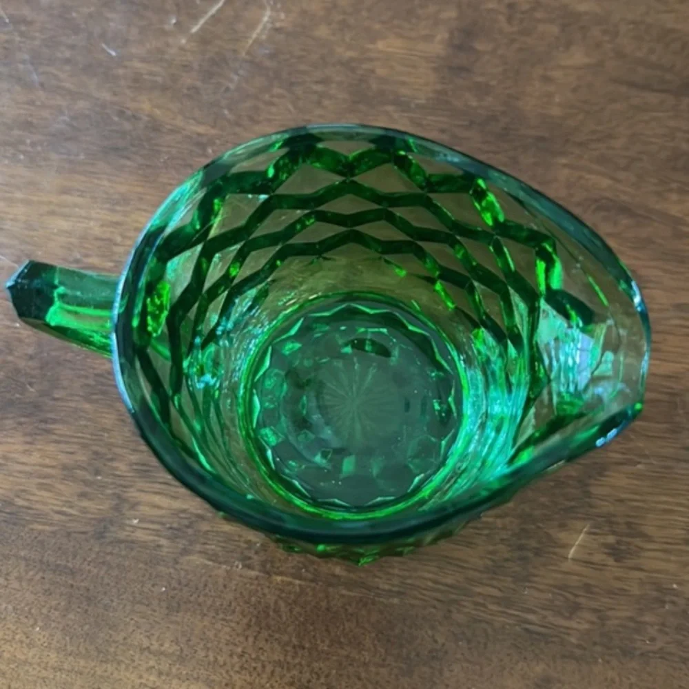 Jennette Glass Co preowned beautiful